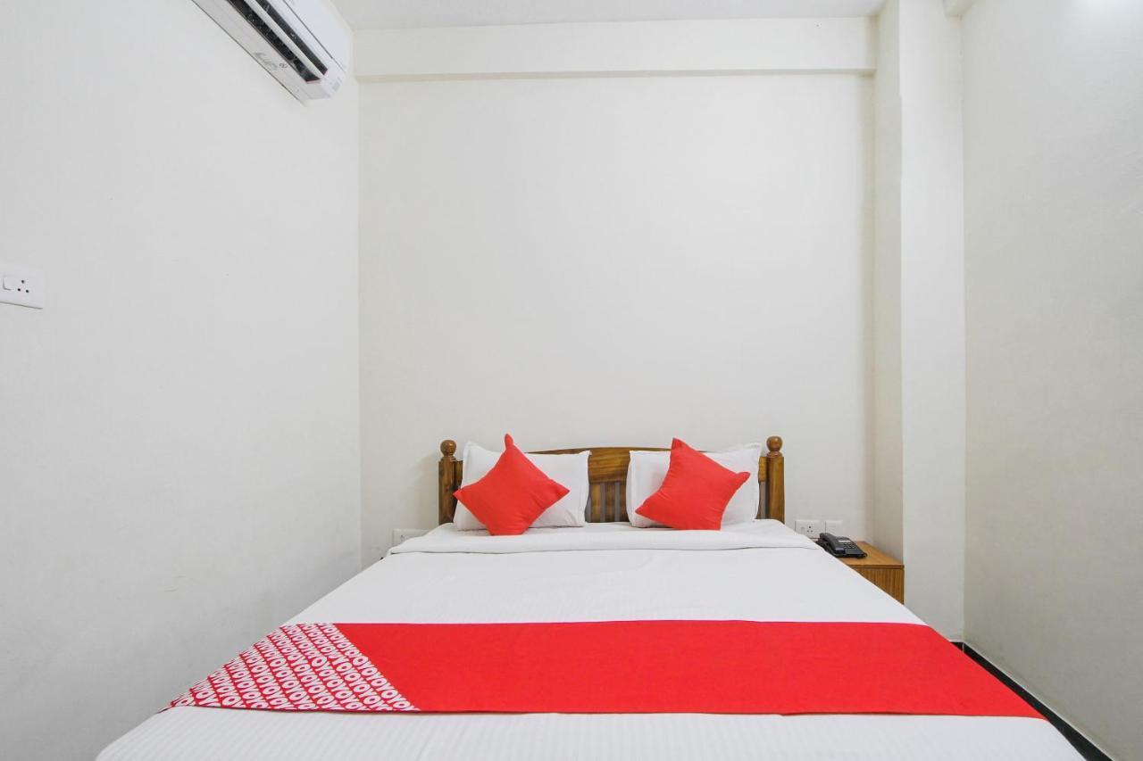 Oyo 62220 Hotel Stay Inn Kalyan Bagian luar foto